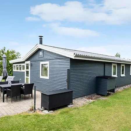 4 Bedroom Cozy In * Middelfart