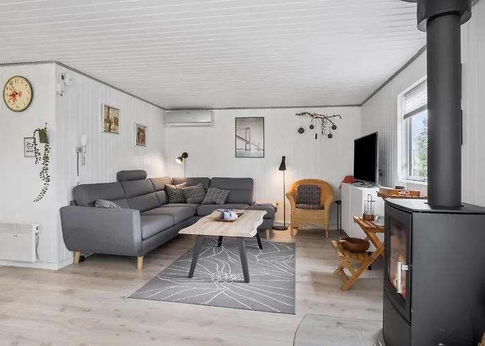 4 Bedroom Cozy In *