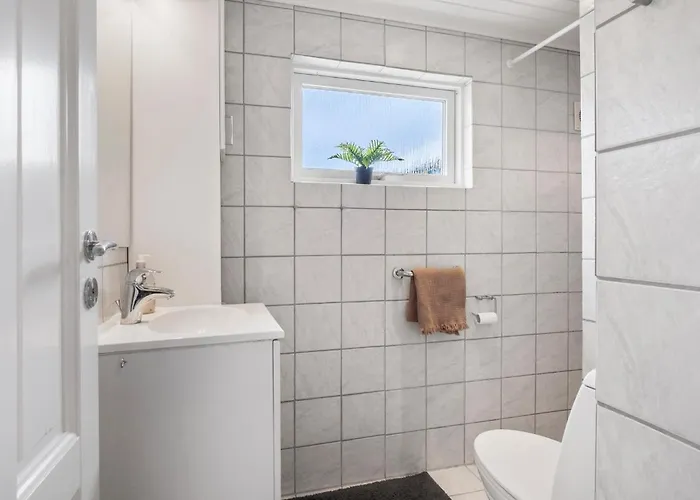4 Bedroom Cozy In * Миддельфарт