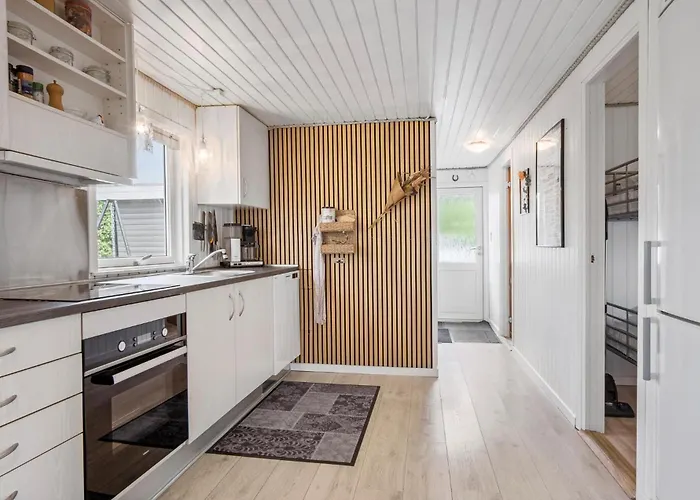 4 Bedroom Cozy In Дом отдыха