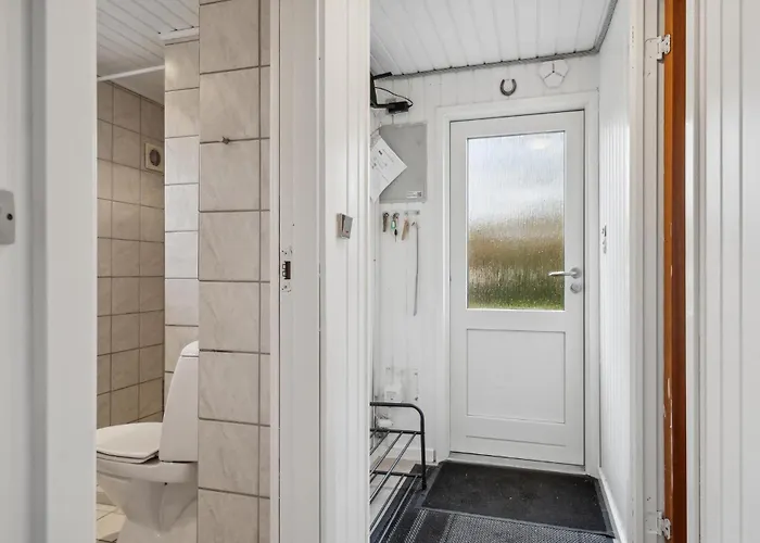 Дом отдыха 4 Bedroom Cozy In
